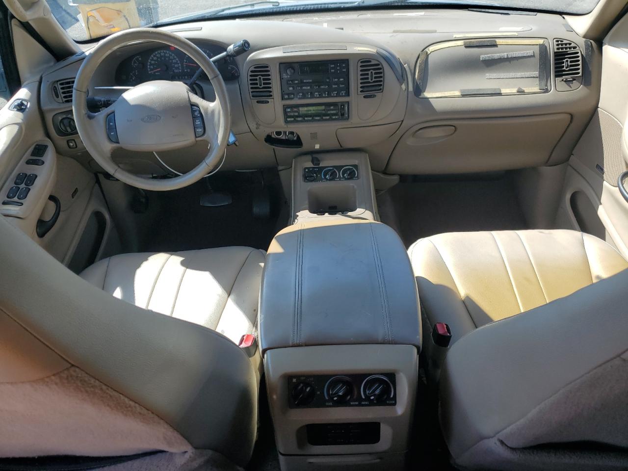 2000 Ford Expedition Eddie Bauer VIN: 1FMRU17LXYLA79362 Lot: 82354485