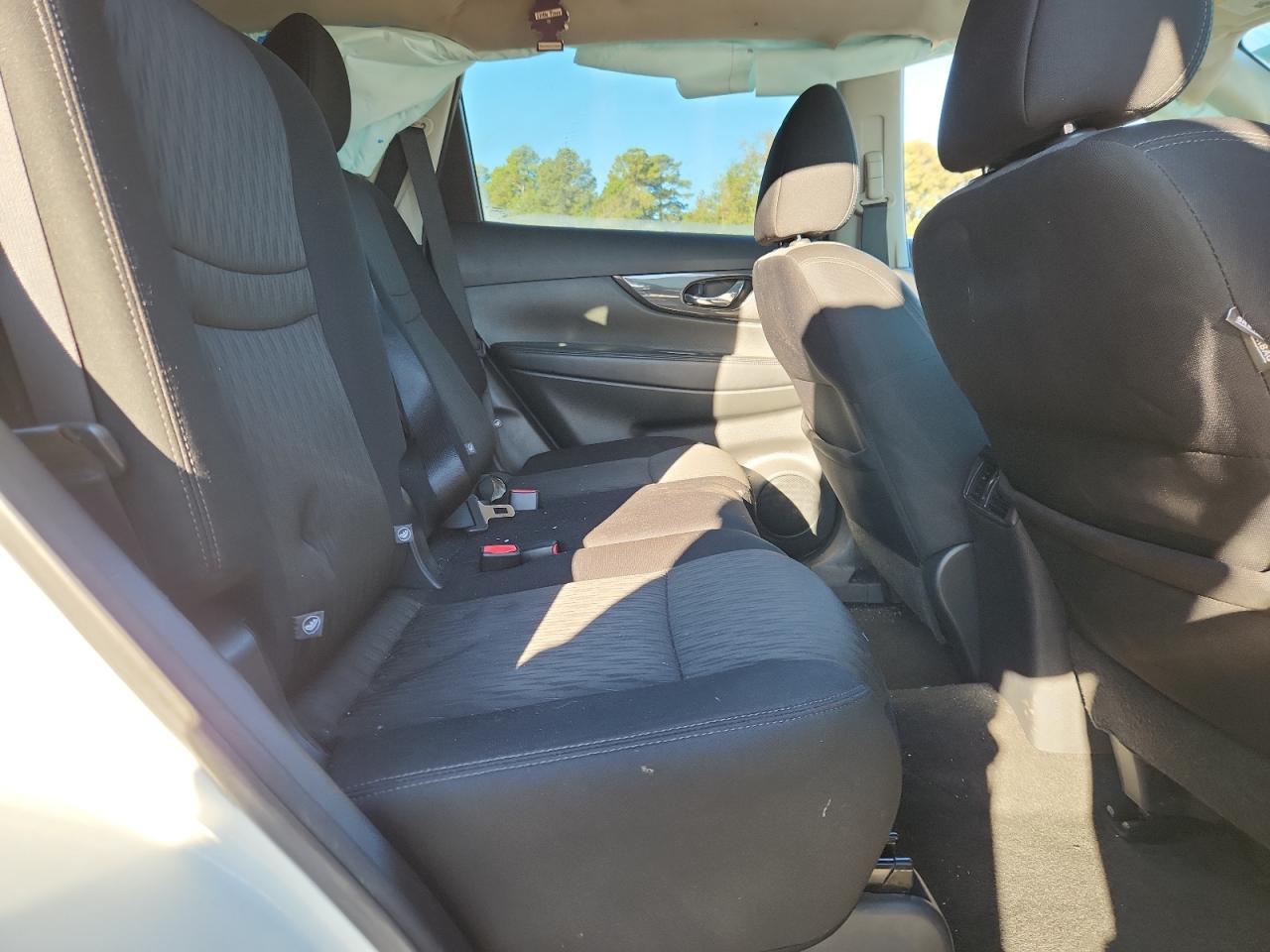 2017 Nissan Rogue S VIN: 5N1AT2MT1HC810934 Lot: 82574315