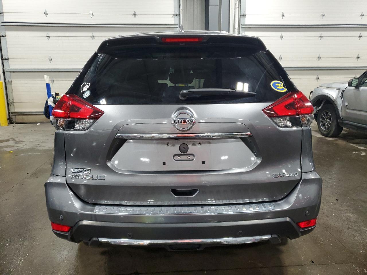 2019 Nissan Rogue S VIN: JN8AT2MV6KW396050 Lot: 84874375