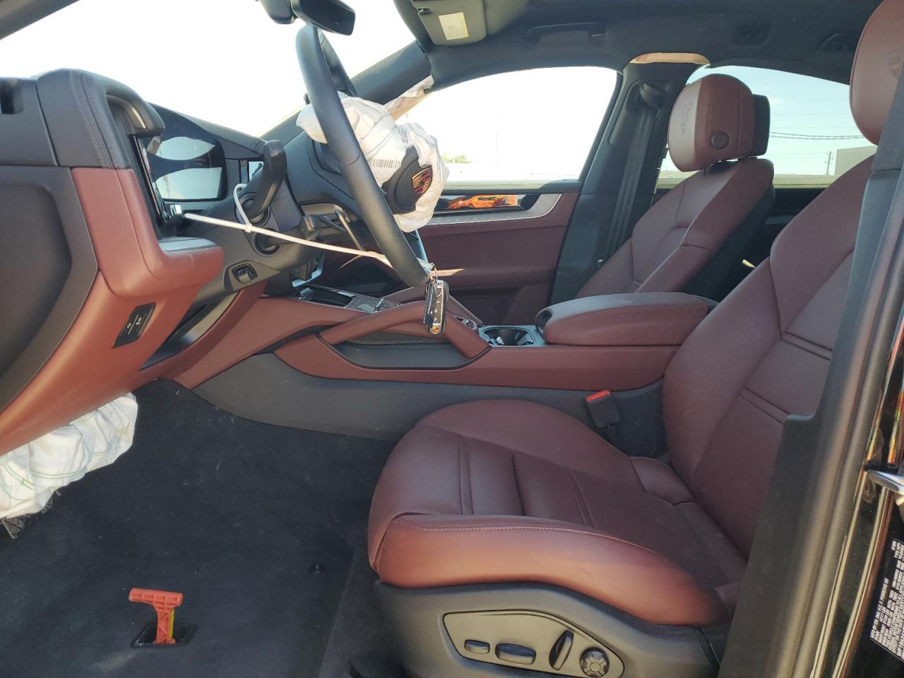 2025 Porsche Cayenne Coupe VIN: WP1BA2AY9SDA31330 Lot: 82701735