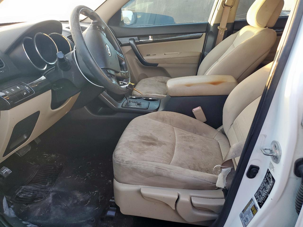 2012 Kia Sorento Base VIN: 5XYKT3A12CG259371 Lot: 84895675