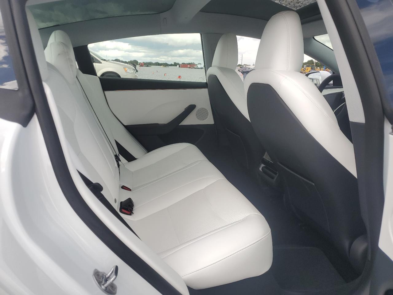 2025 Tesla Model 3 VIN: 5YJ3E1EA1SF072576 Lot: 81979535