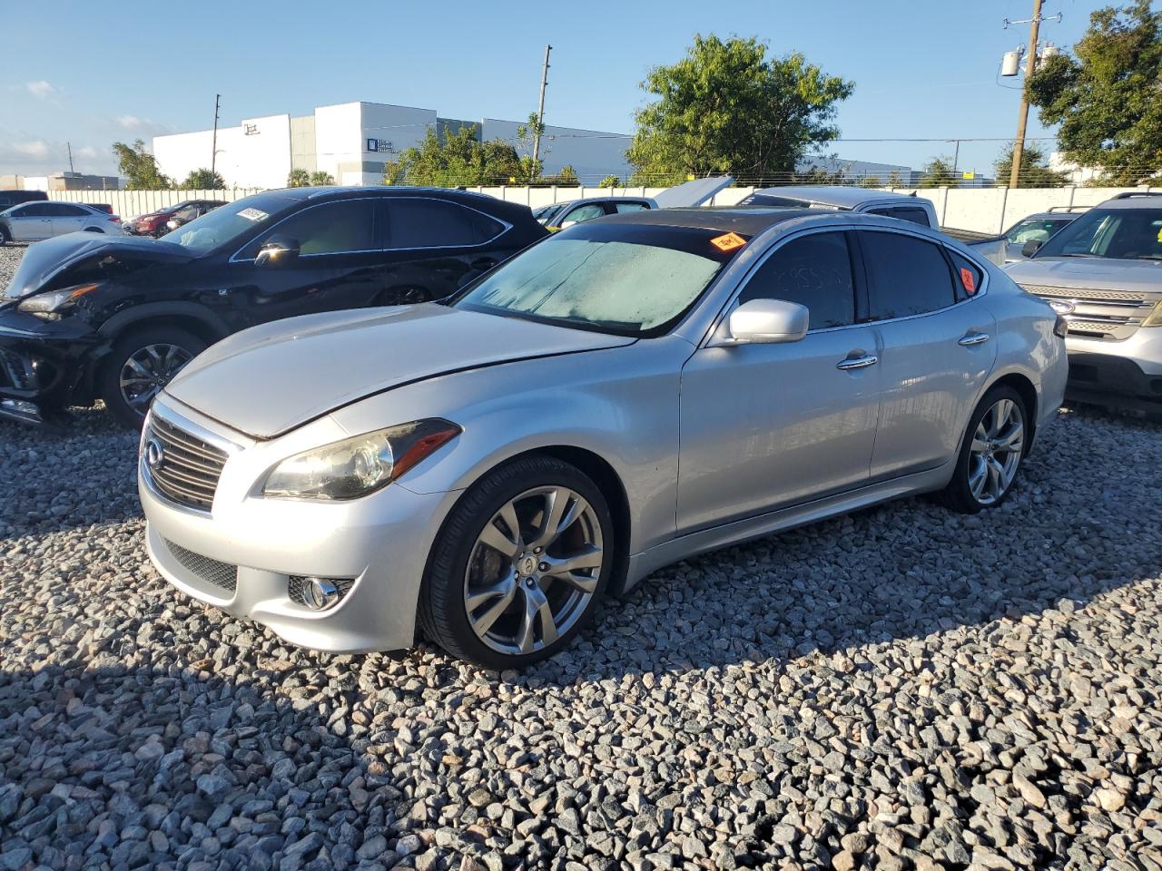 2013 Infiniti M37