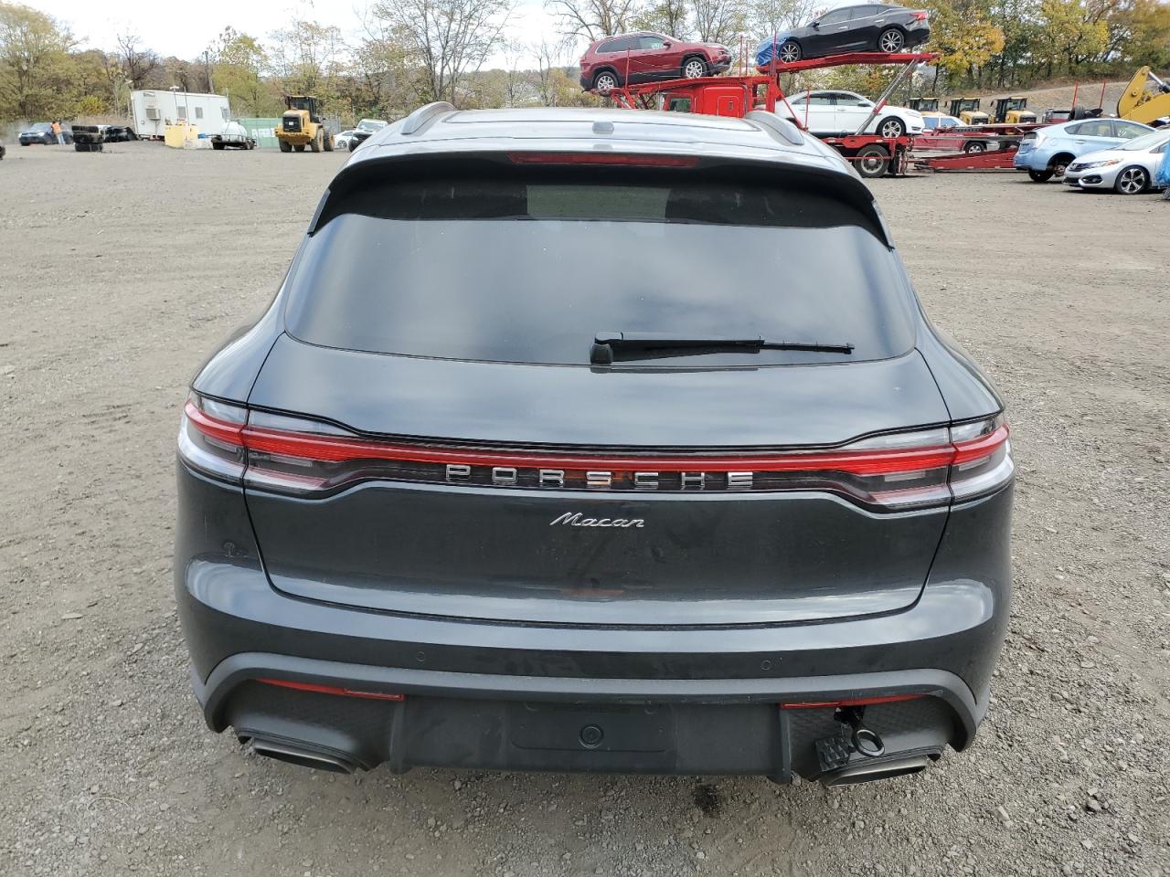 2025 Porsche Macan Base VIN: WP1AA2A54SLB13733 Lot: 90637545