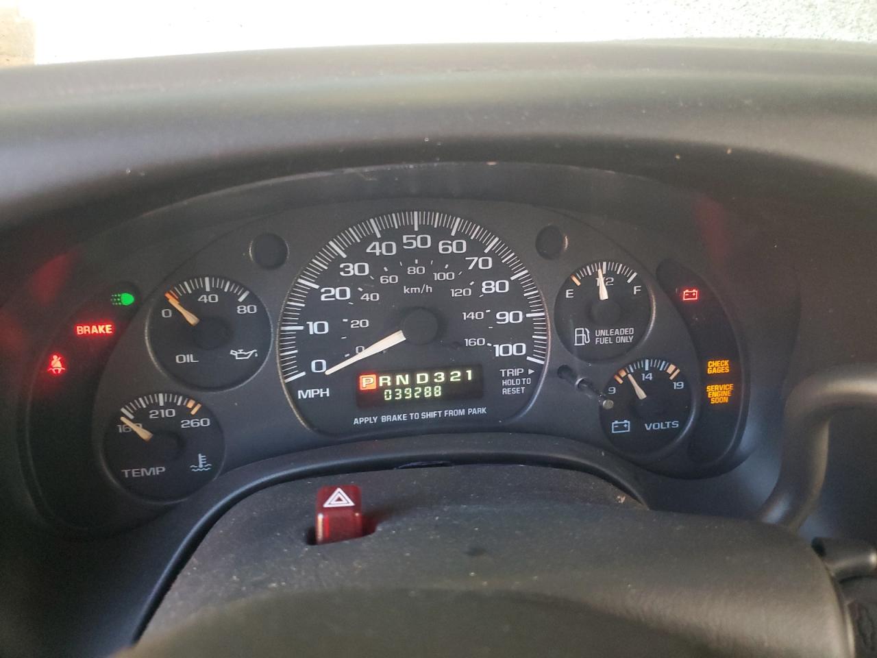 2002 Chevrolet Express G3500 VIN: 1GBHG31R621117046 Lot: 82508405