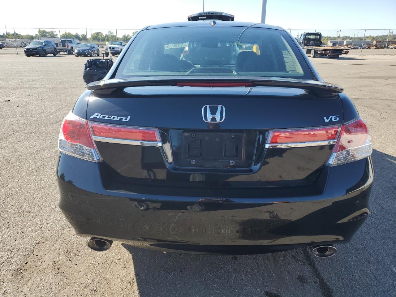 2012 Honda Accord Exl VIN: 1HGCP3F85CA015861 Lot: 82315255
