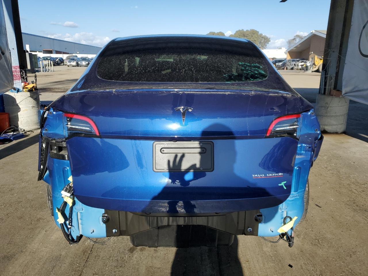 2023 Tesla Model Y VIN: 7SAYGDEF2PF740960 Lot: 85171855