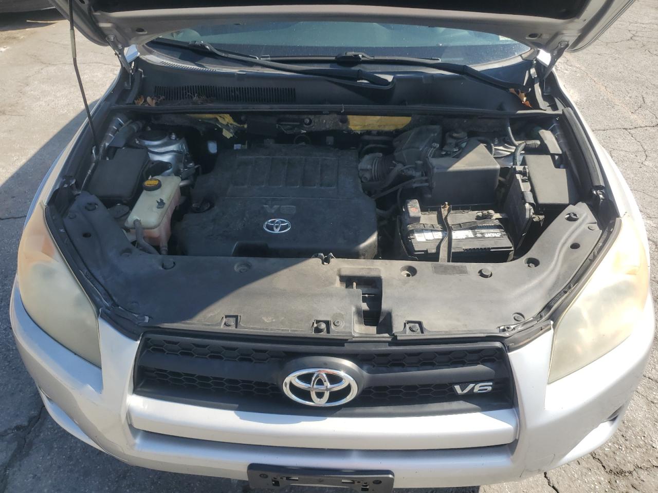 2010 Toyota Rav4 Sport VIN: JTMRK4DV7A5096745 Lot: 84600475