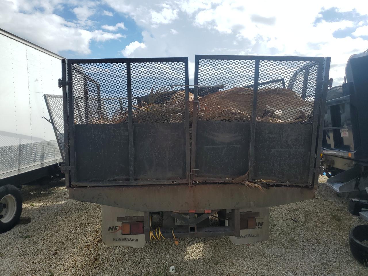 2004 Isuzu Npr VIN: JALB4B14447003277 Lot: 84789095