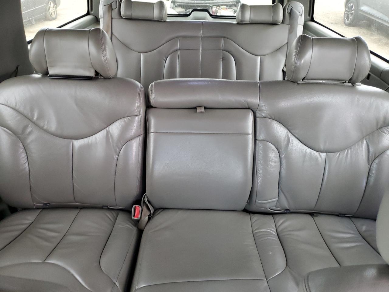 2002 GMC Denali Xl K1500 VIN: 1GKFK66UX2J126126 Lot: 86160135