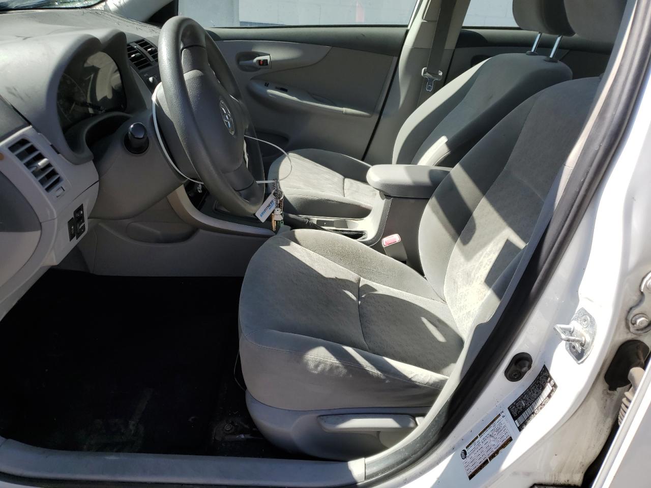 2009 Toyota Corolla Base VIN: JTDBL40E299045565 Lot: 84794425