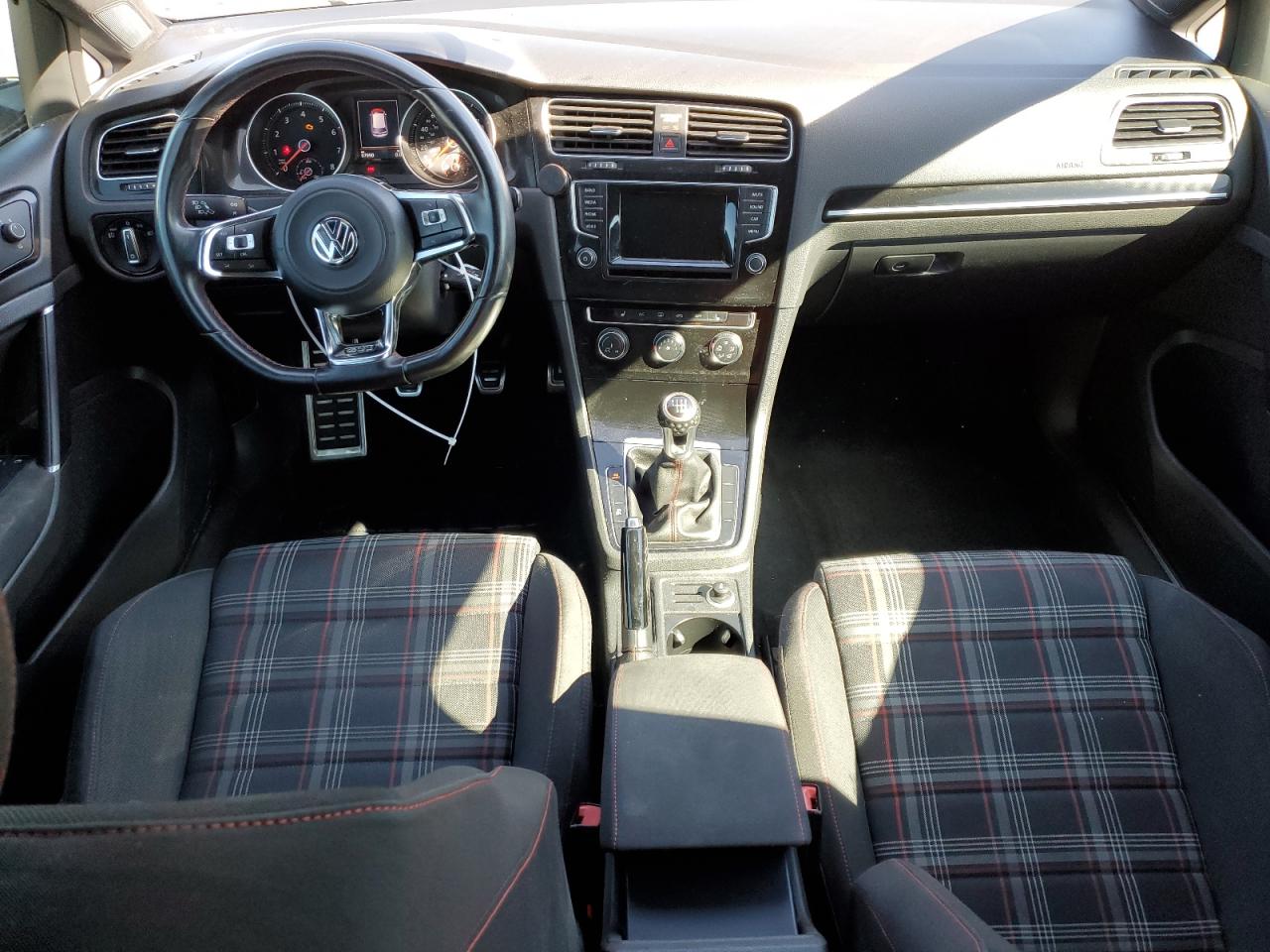 2015 Volkswagen Gti VIN: 3VWYT7AU8FM033934 Lot: 84726335