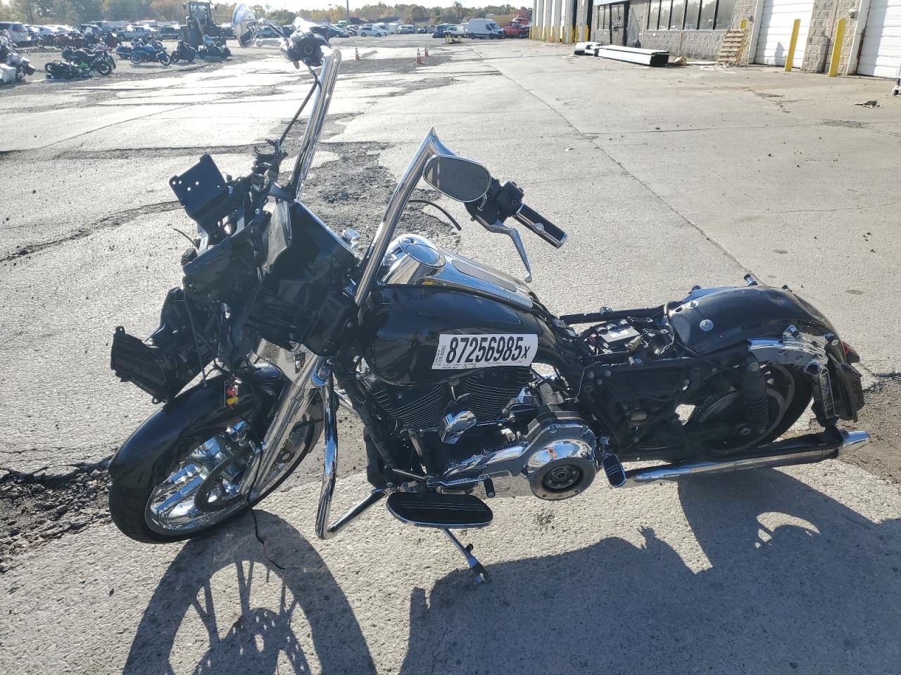 2016 Harley-Davidson Flhx Street Glide black null gas 1HD1KBM12GB636090 photo #4