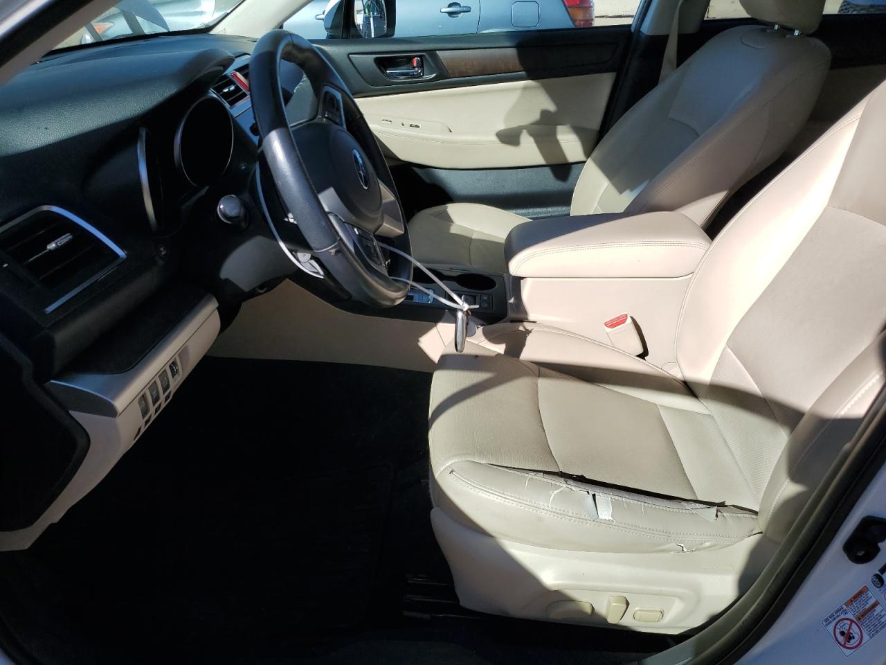 2017 Subaru Outback 2.5I Limited VIN: 4S4BSANCXH3333887 Lot: 82614805