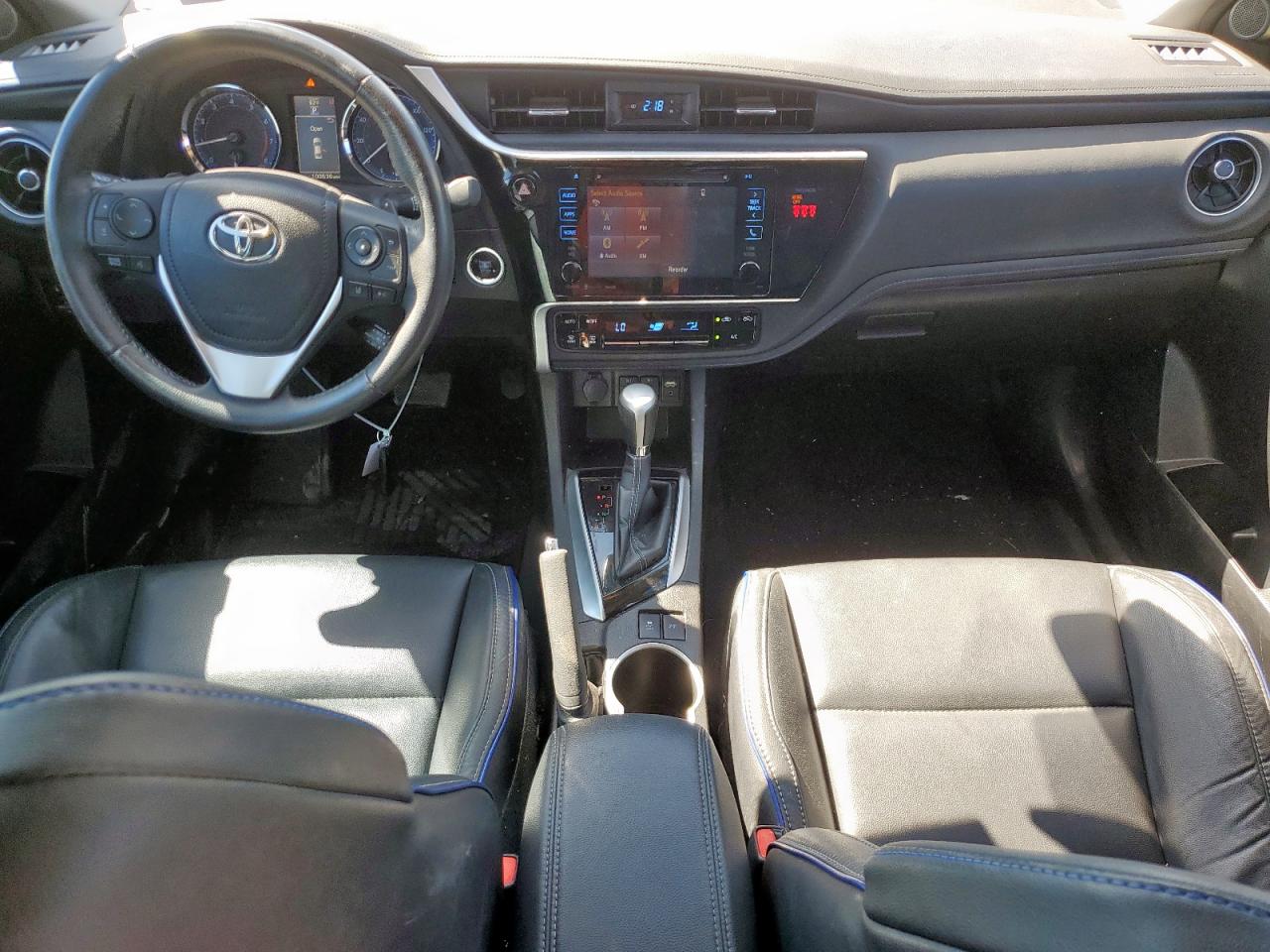 2018 Toyota Corolla L VIN: 5YFBURHE2JP756194 Lot: 86328595