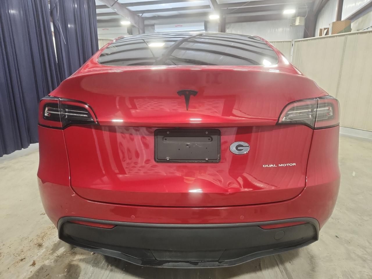 2022 Tesla Model Y VIN: 7SAYGDEE6NF385571 Lot: 85714915