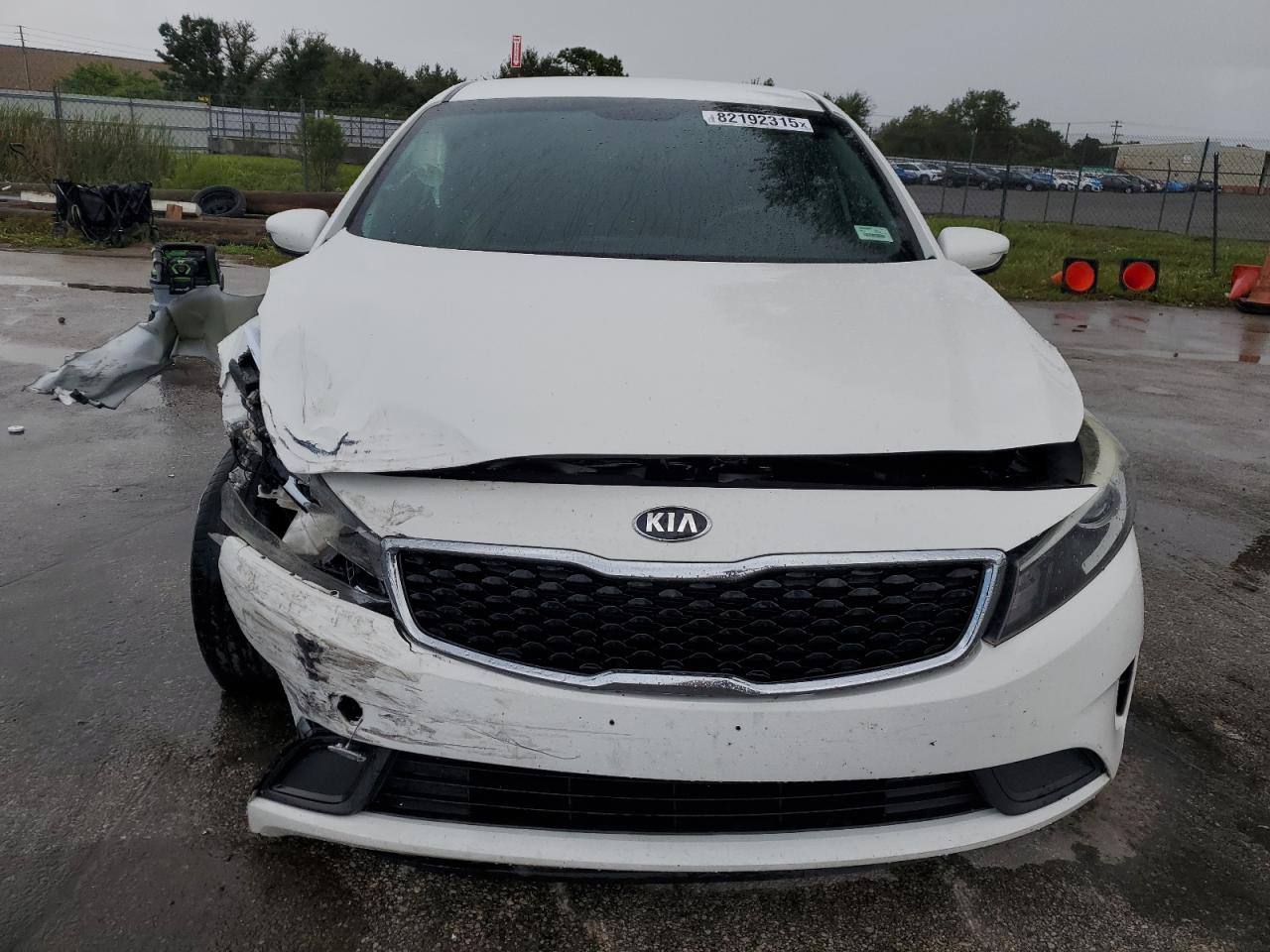 2018 Kia Forte Lx VIN: 3KPFK4A70JE243498 Lot: 82192315