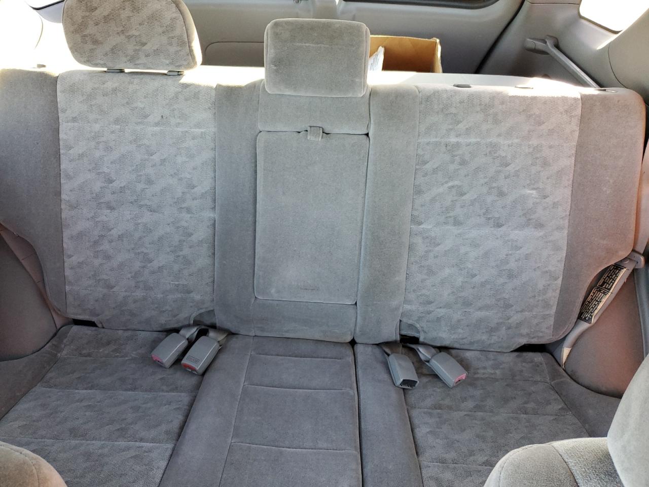 2005 Kia Sorento Ex VIN: KNDJC733855369581 Lot: 84782675