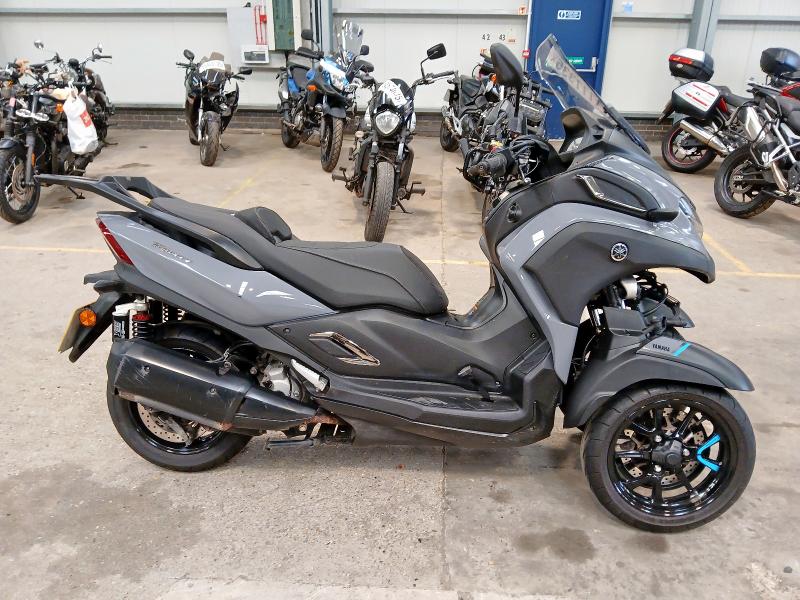 2021 YAMAHA MWD 300 TRICITY 300 