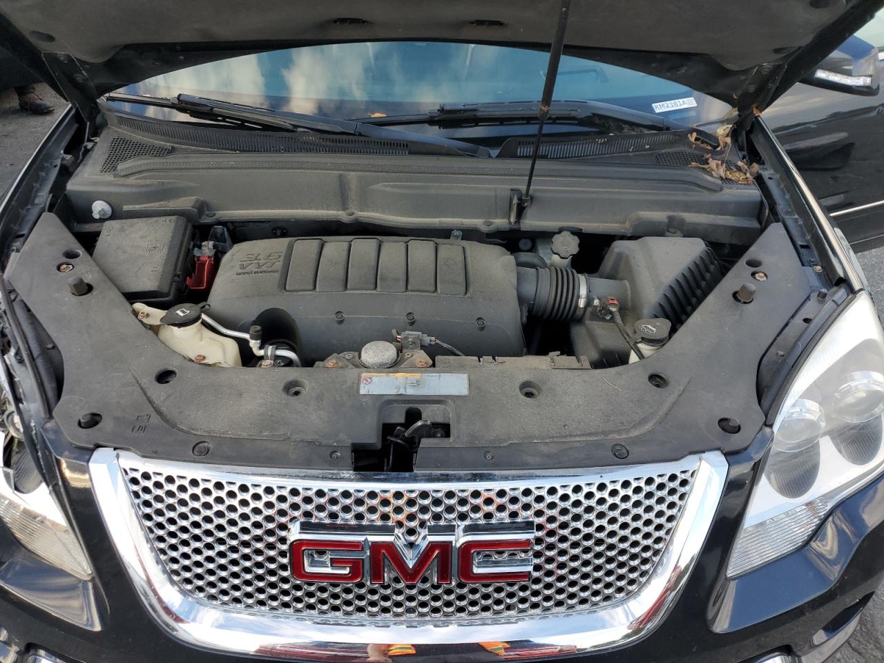 2012 GMC Acadia Denali VIN: 1GKKVTED8CJ288084 Lot: 89921255