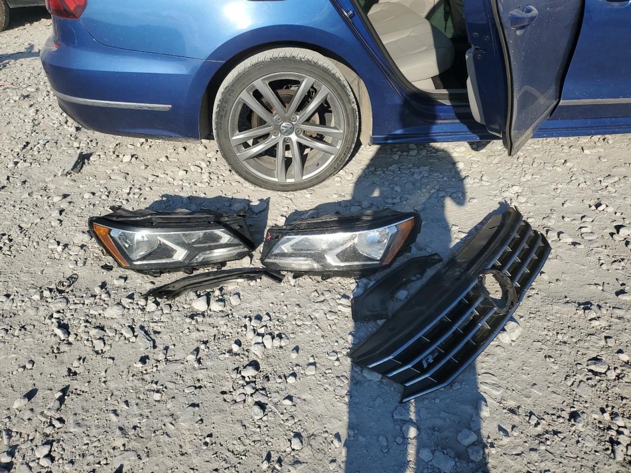 2017 Volkswagen Passat R-Line VIN: 1VWDT7A30HC042279 Lot: 84656255