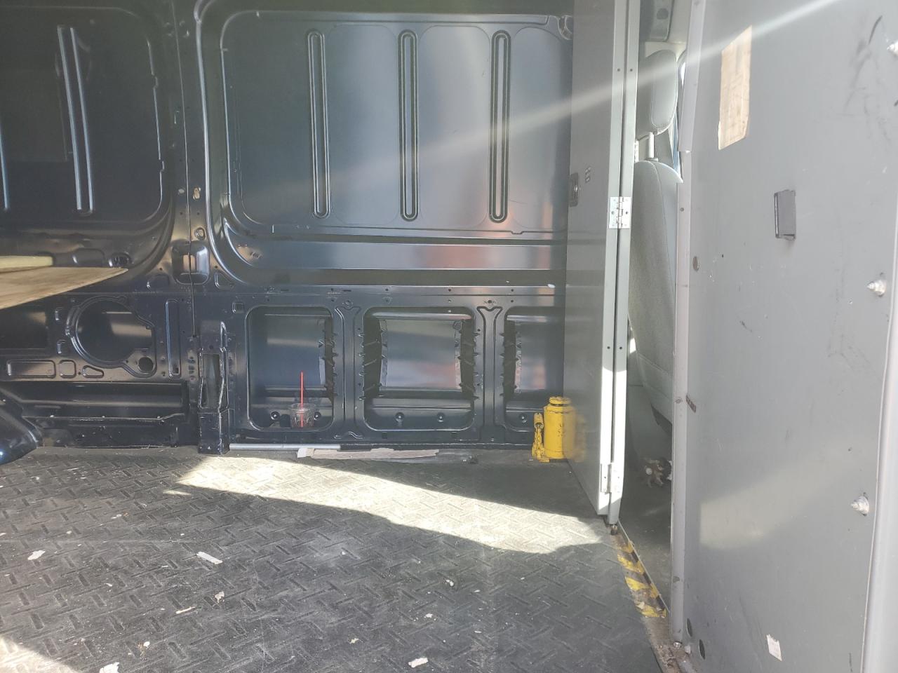 2015 Ford Transit T-250 Delivery Van VIN: 1FTYR2CG9FKA71630 Lot: 89850375