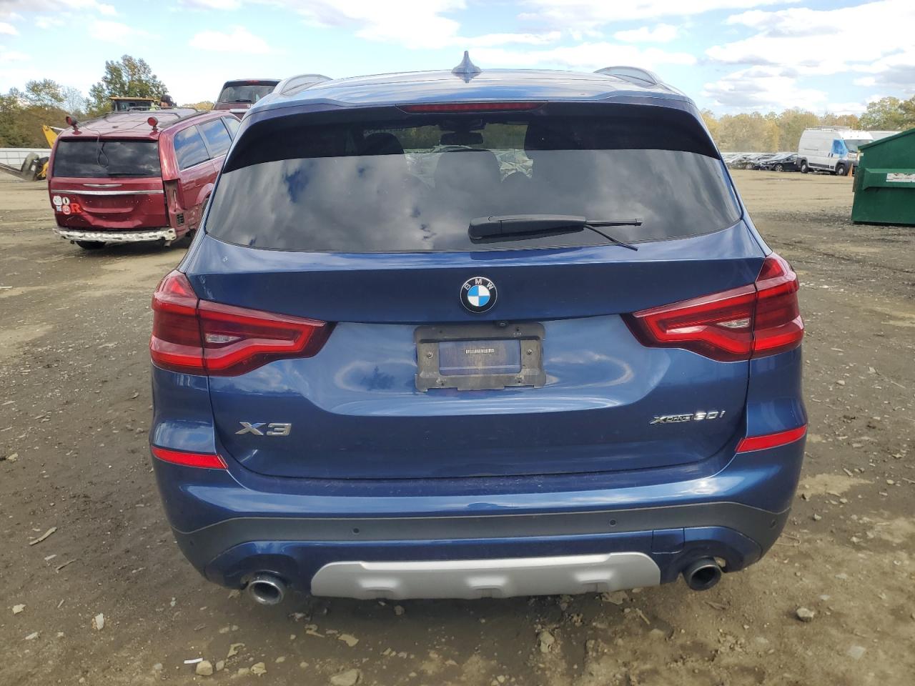 Фото: 5UXTY5C01M9F66332