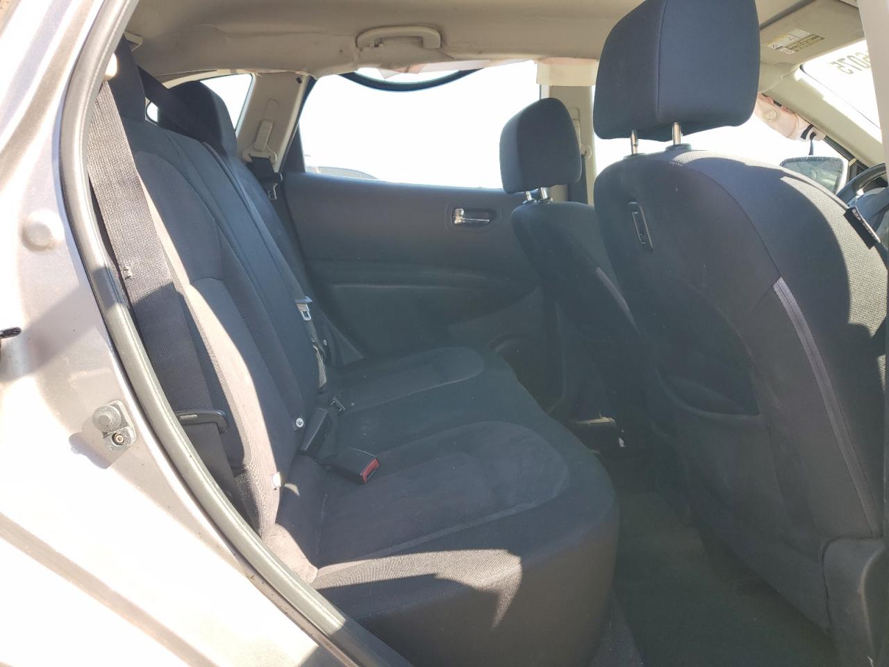 2011 Nissan Rogue S VIN: JN8AS5MV5BW270086 Lot: 81916075