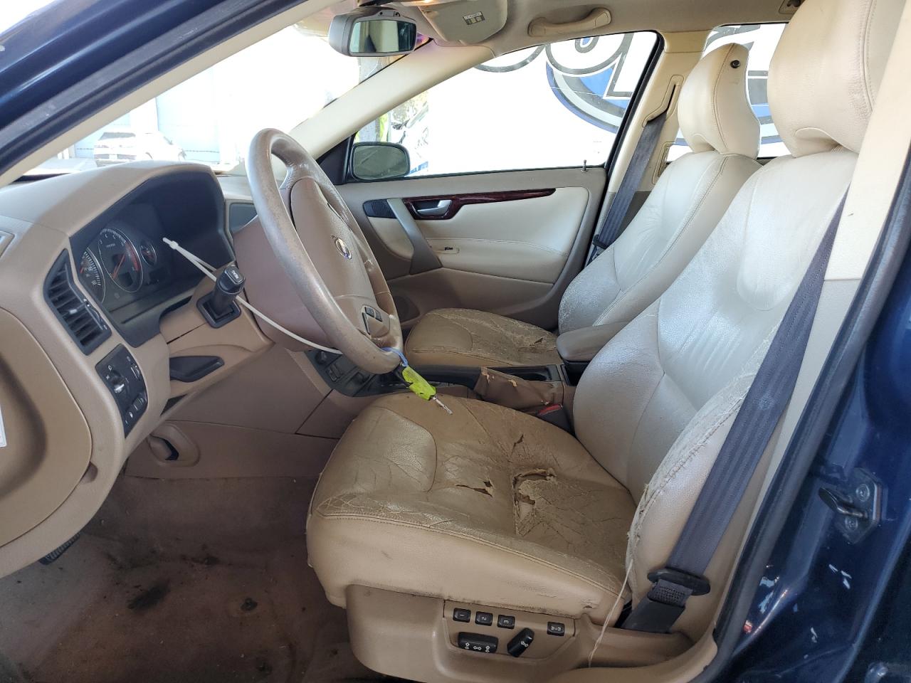 2004 Volvo V70 Fwd VIN: YV1SW59V142394020 Lot: 82356245