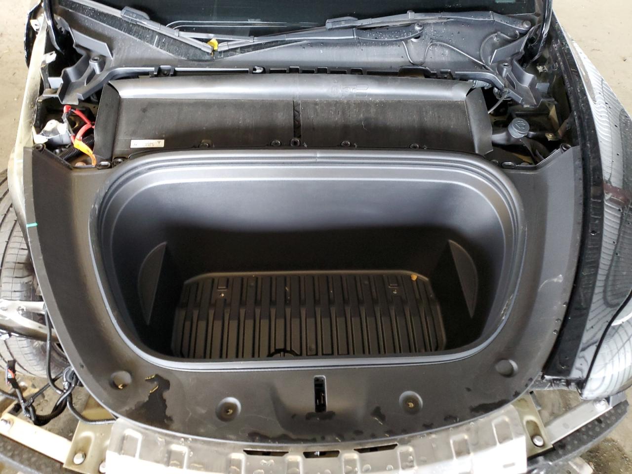 2023 Tesla Model Y VIN: 7SAYGDEE9PF753390 Lot: 84627415