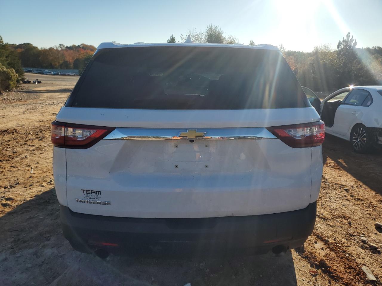2019 Chevrolet Traverse Ls VIN: 1GNERFKW7KJ288233 Lot: 91010245