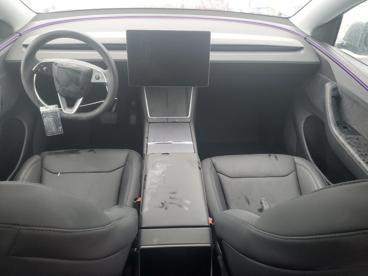 2026 Tesla Model Y VIN: 7SAYGDED3TF391378 Lot: 85893135