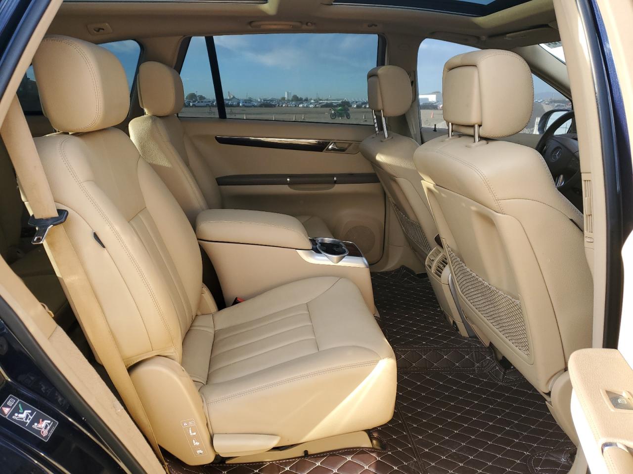 2006 Mercedes-Benz R 500 VIN: 4JGCB75E16A018235 Lot: 84808215