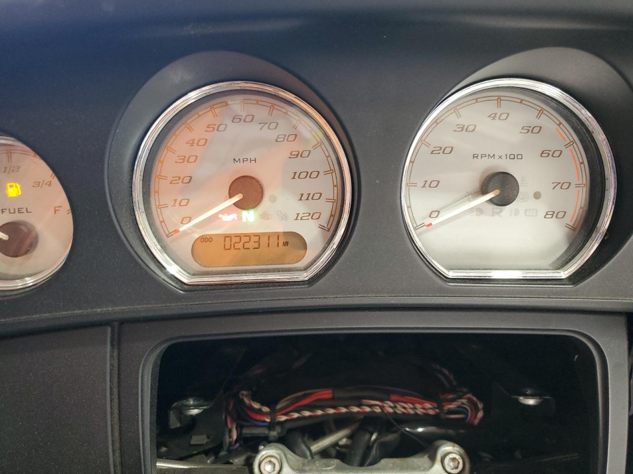 2016 Harley-Davidson Flhx Street Glide VIN: 1HD1KBM11GB647775 Lot: 81918525