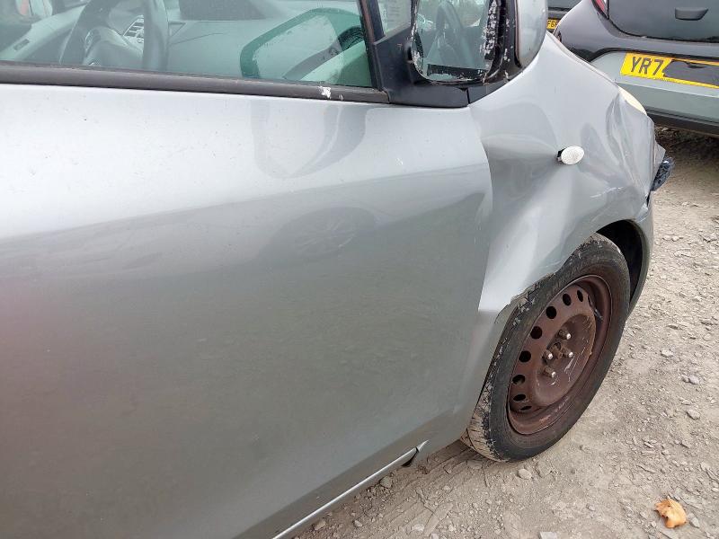 2006 TOYOTA YARIS T3 