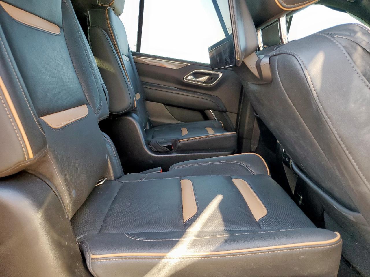 2021 GMC Yukon Xl K1500 At4 VIN: 1GKS2HKD2MR466018 Lot: 81920975