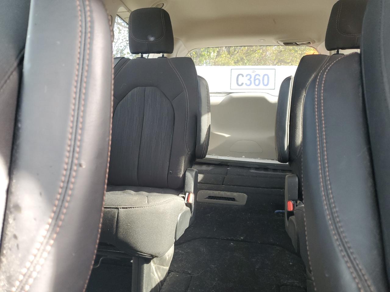 2019 Chrysler Pacifica Touring Plus VIN: 2C4RC1FG6KR576824 Lot: 82728095