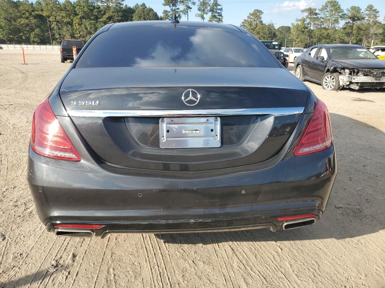 2015 Mercedes-Benz S 550 VIN: WDDUG8CB2FA124370 Lot: 86819825