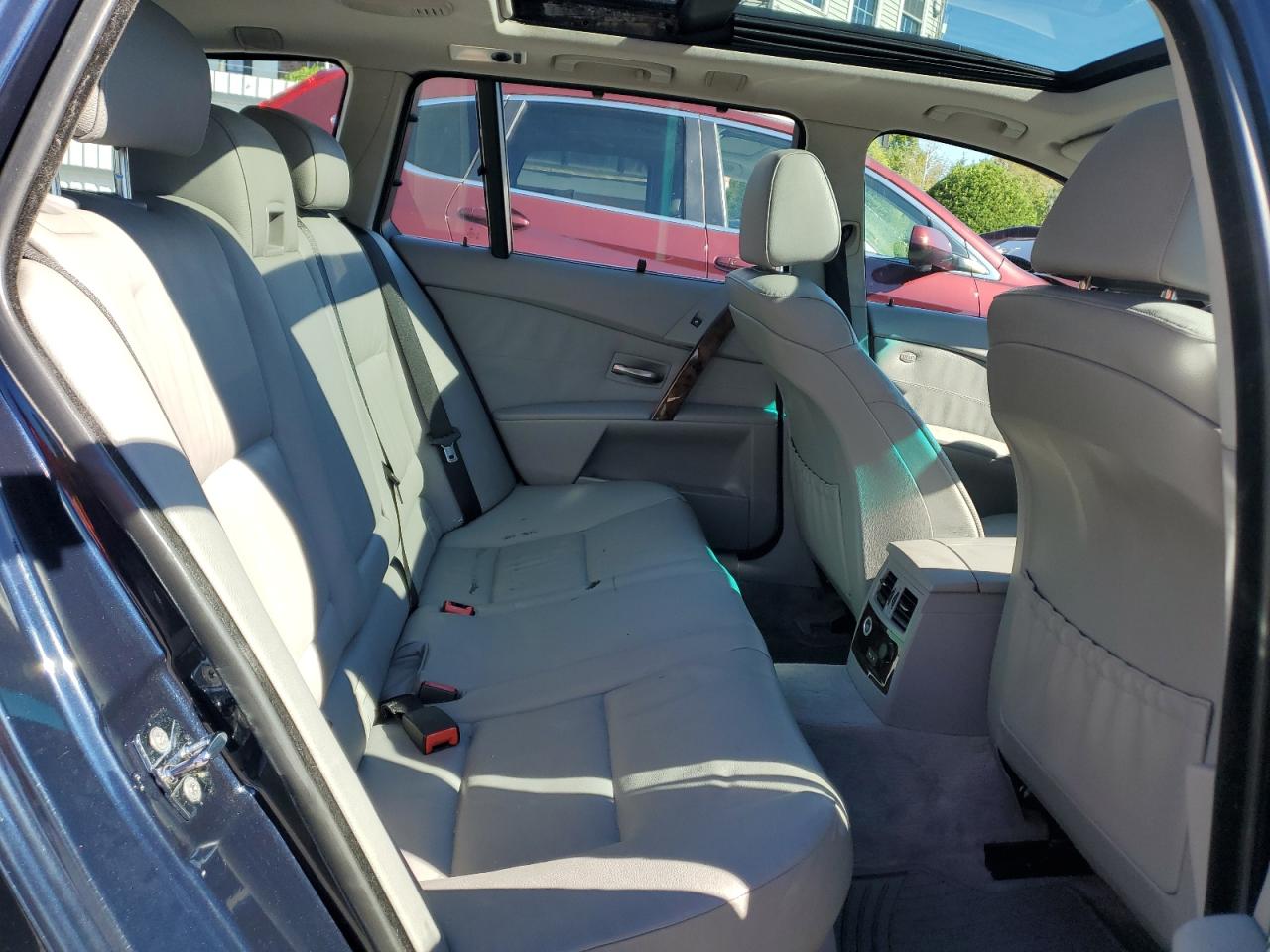 2007 BMW 530 Xit VIN: WBANN73597CN04947 Lot: 81947585