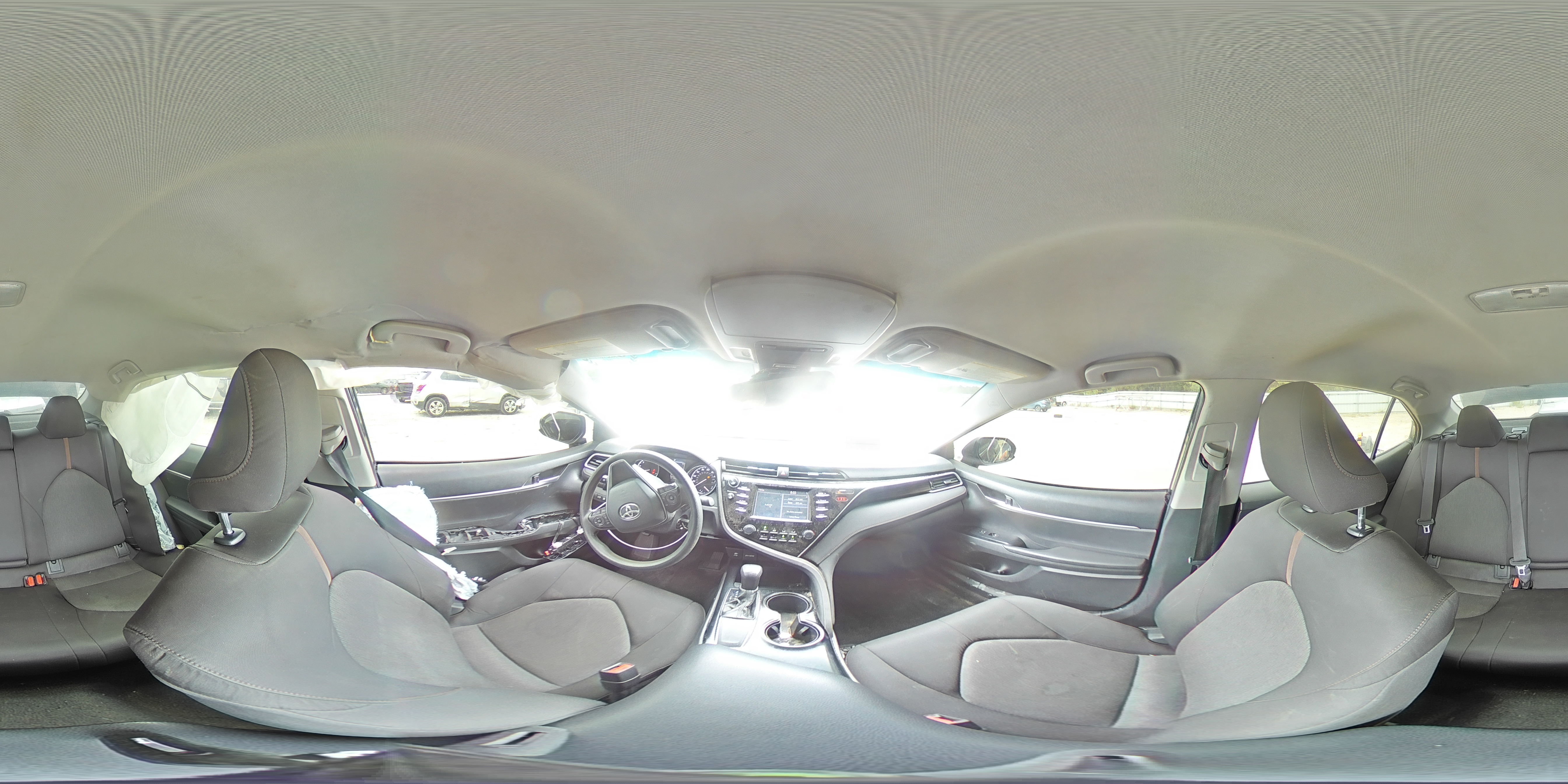 2018 Toyota Camry L VIN: 4T1B11HK4JU520225 Lot: 82371335