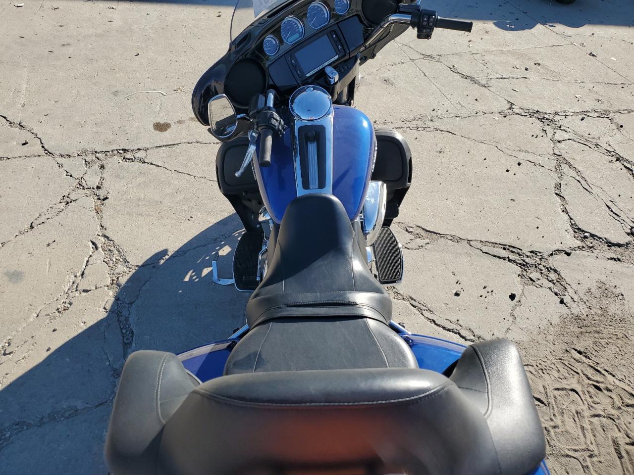 2017 Harley-Davidson Flhtkl Ultra Limited Low VIN: 1HD1KKD12HB647916 Lot: 84777055