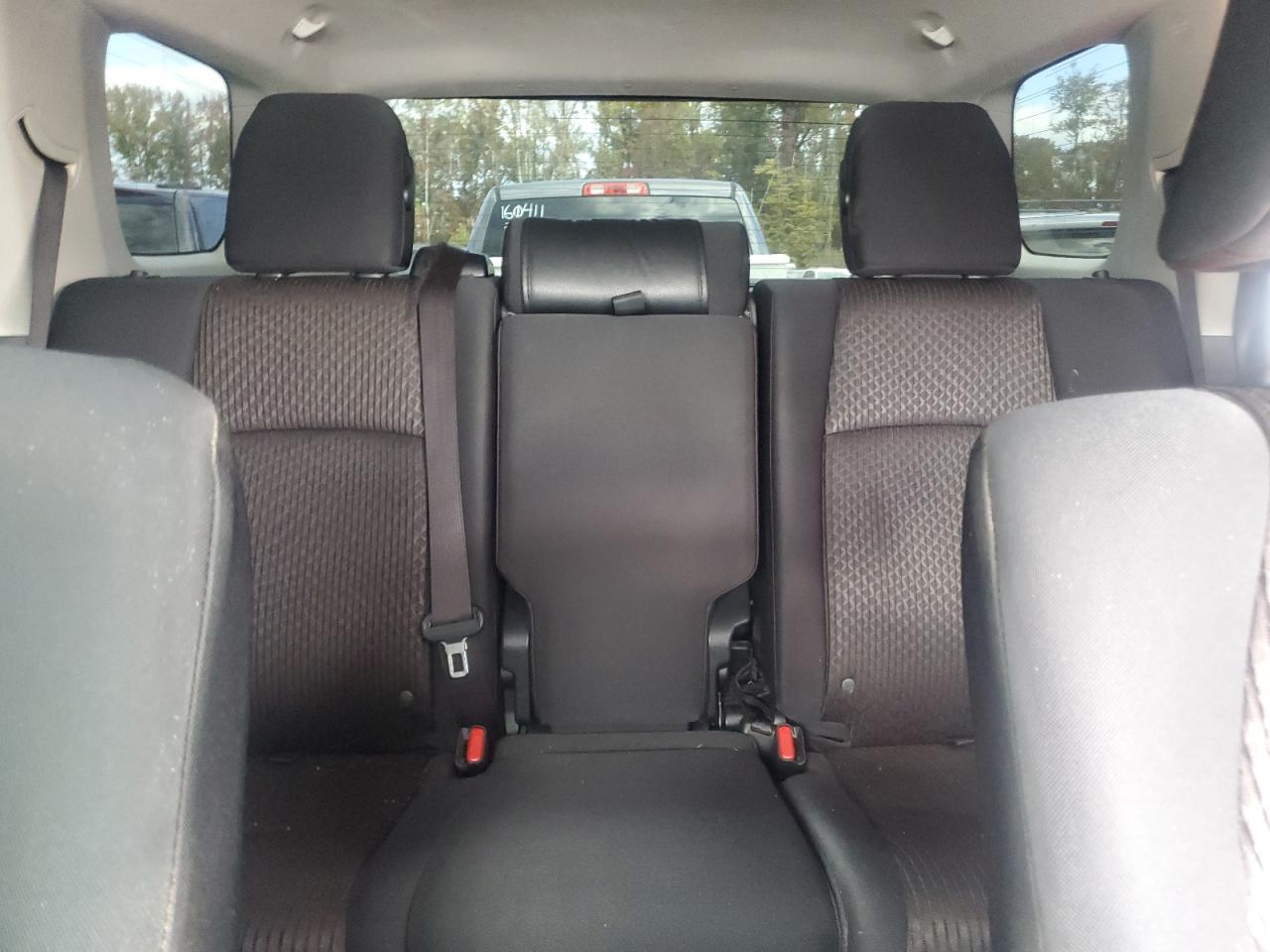 2019 Toyota 4Runner Sr5/Sr5 Premium VIN: JTEBU5JR2K5667581 Lot: 85728845