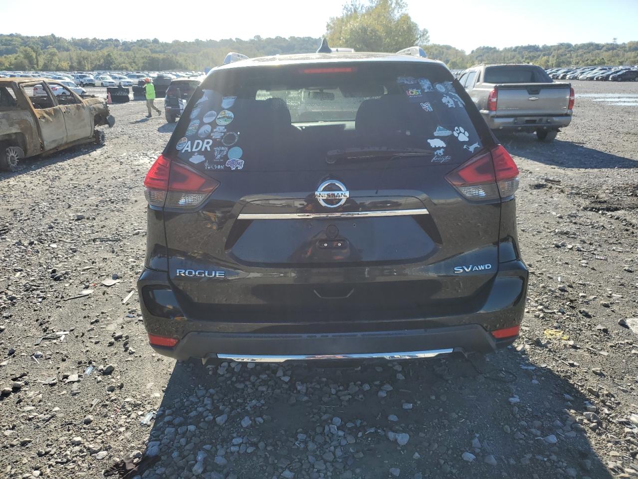 2017 Nissan Rogue S VIN: KNMAT2MV3HP536165 Lot: 82598265