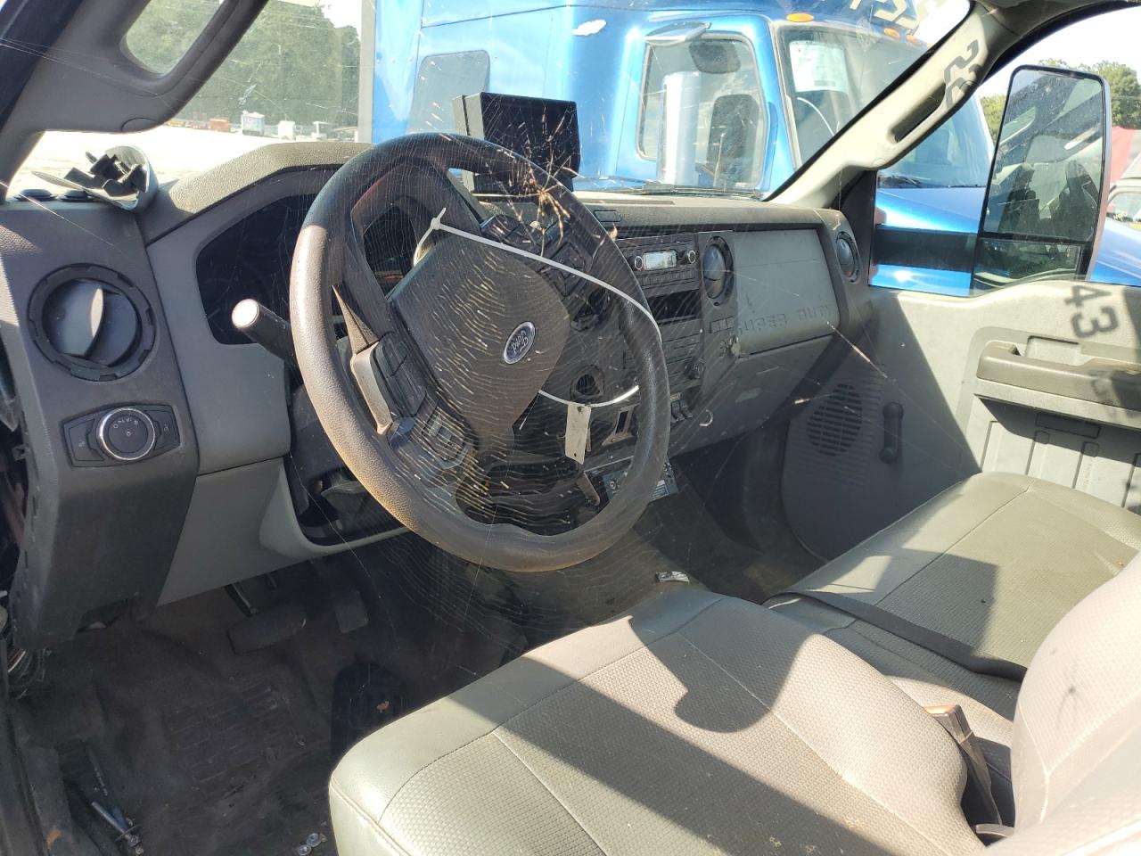 2023 Ford F650 Super Duty VIN: 1FDNF6AN5PDF07055 Lot: 81204875