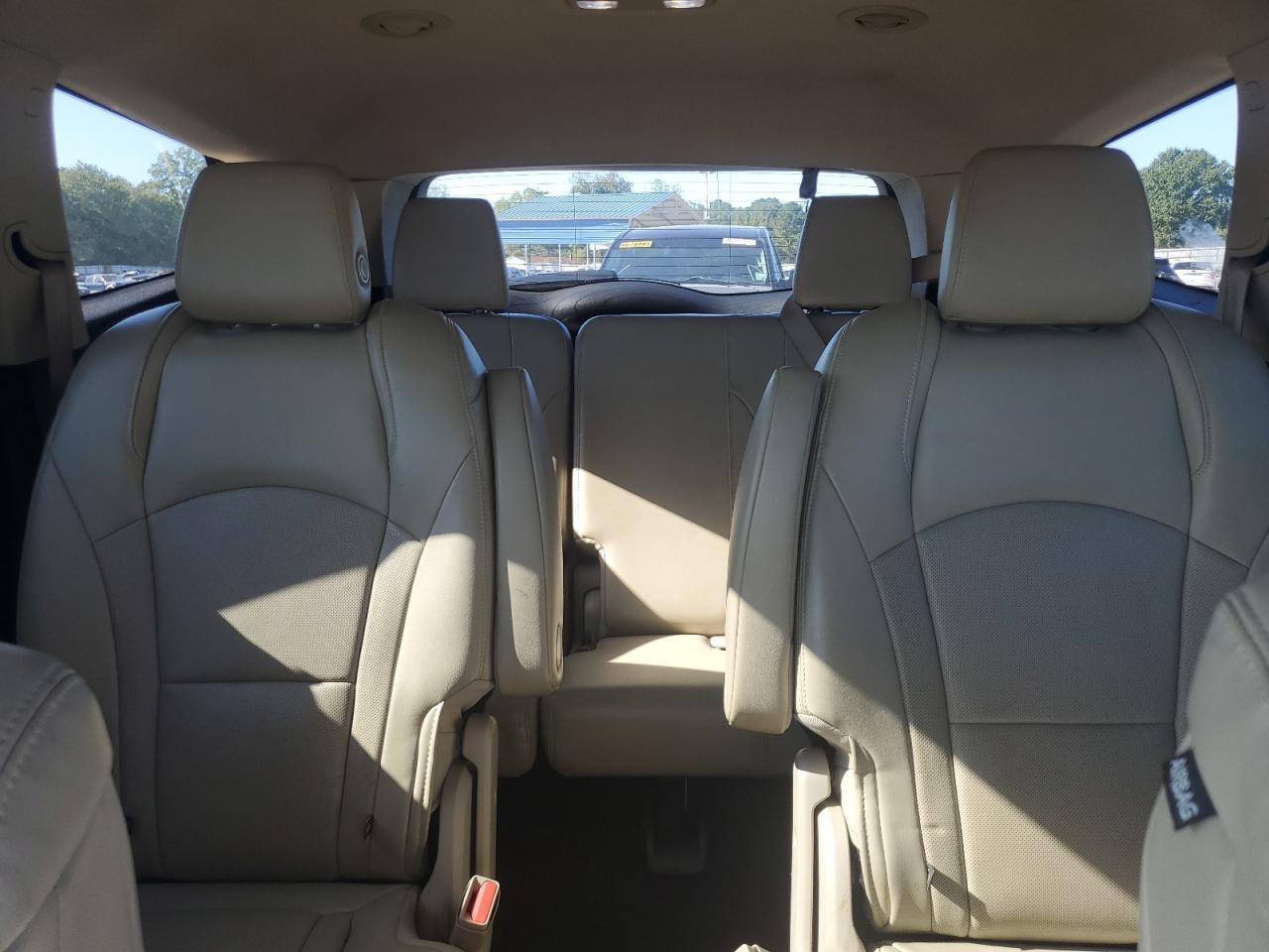 2018 Buick Enclave Essence VIN: 5GAERBKW0JJ218297 Lot: 85111705