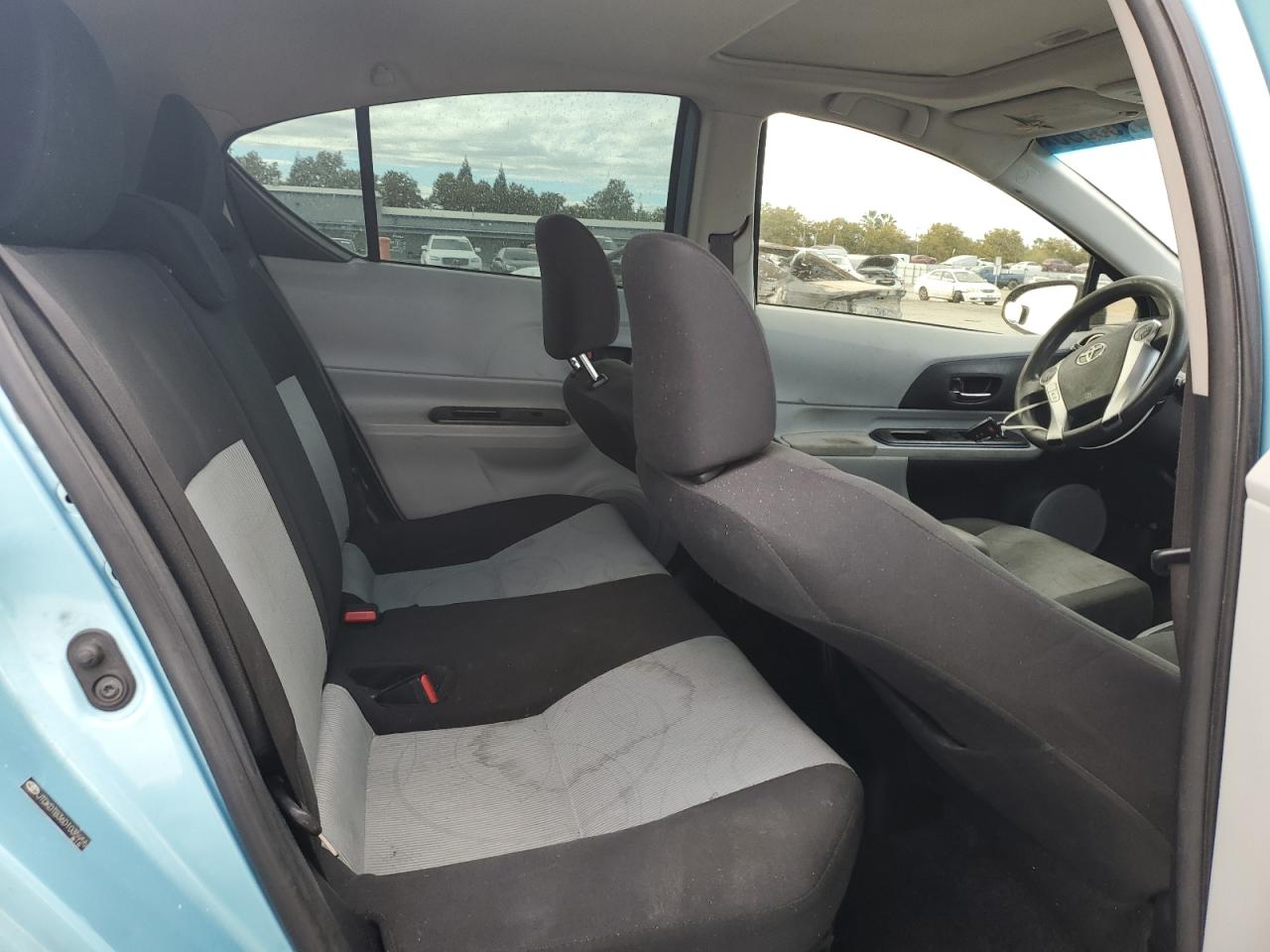 2013 Toyota Prius C VIN: JTDKDTB36D1035955 Lot: 84793595