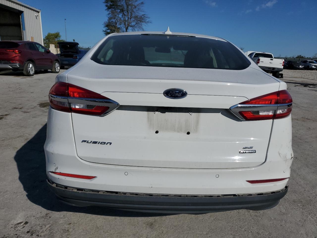 2020 Ford Fusion Se VIN: 3FA6P0LU7LR260491 Lot: 89718075
