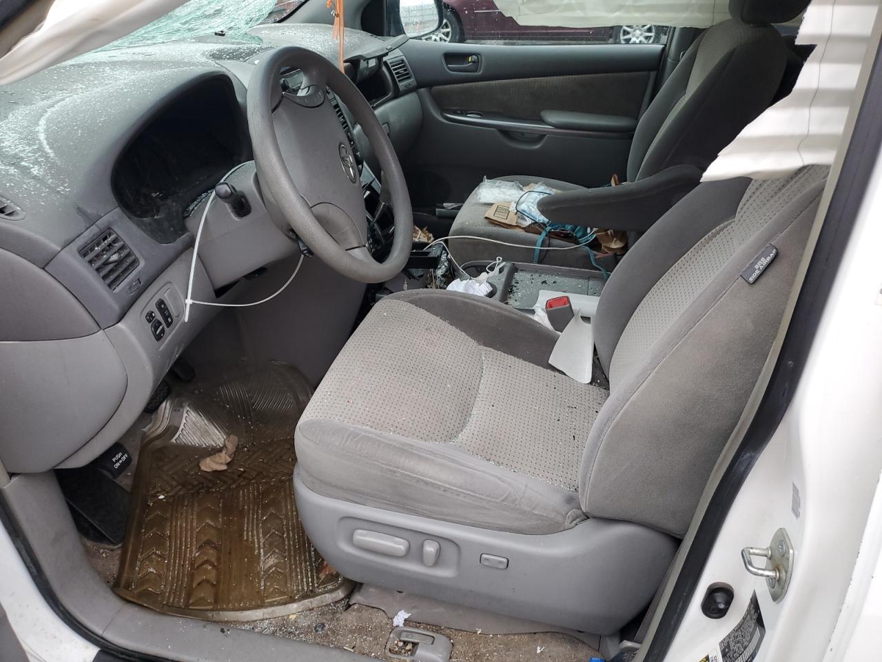 2008 Toyota Sienna Ce VIN: 5TDZK23C88S186592 Lot: 96370325