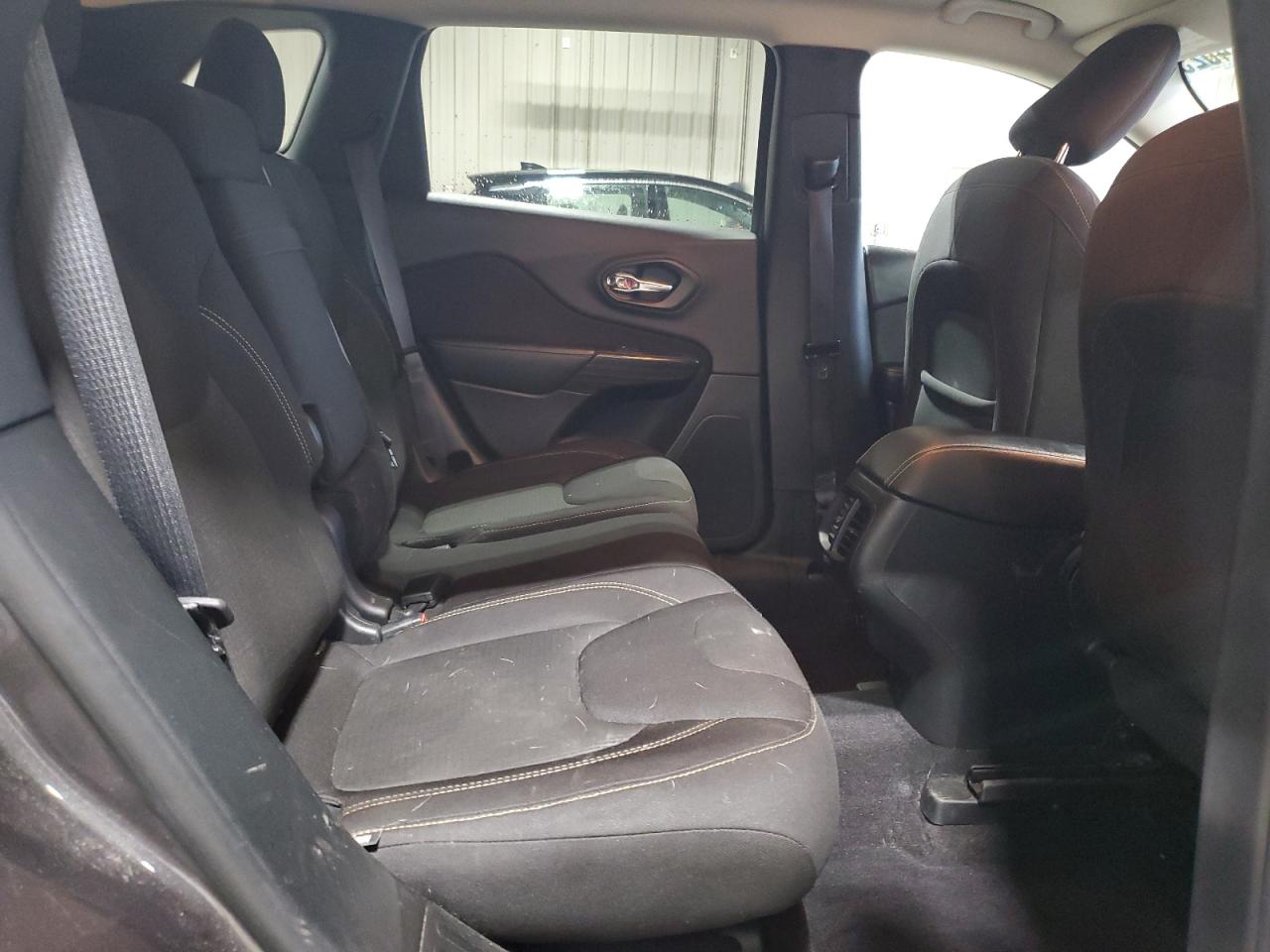 2017 Jeep Cherokee Latitude VIN: 1C4PJMCB6HW520230 Lot: 86224025