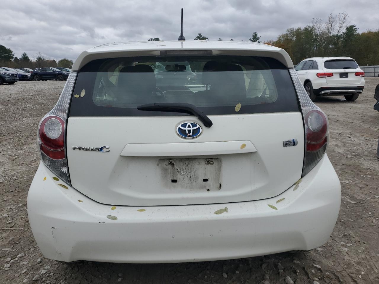 2012 Toyota Prius C VIN: JTDKDTB32C1026717 Lot: 91001245